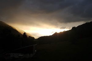 Tannherimer-Hoehenwege-Abendstimmung-mit-wanderauszeit